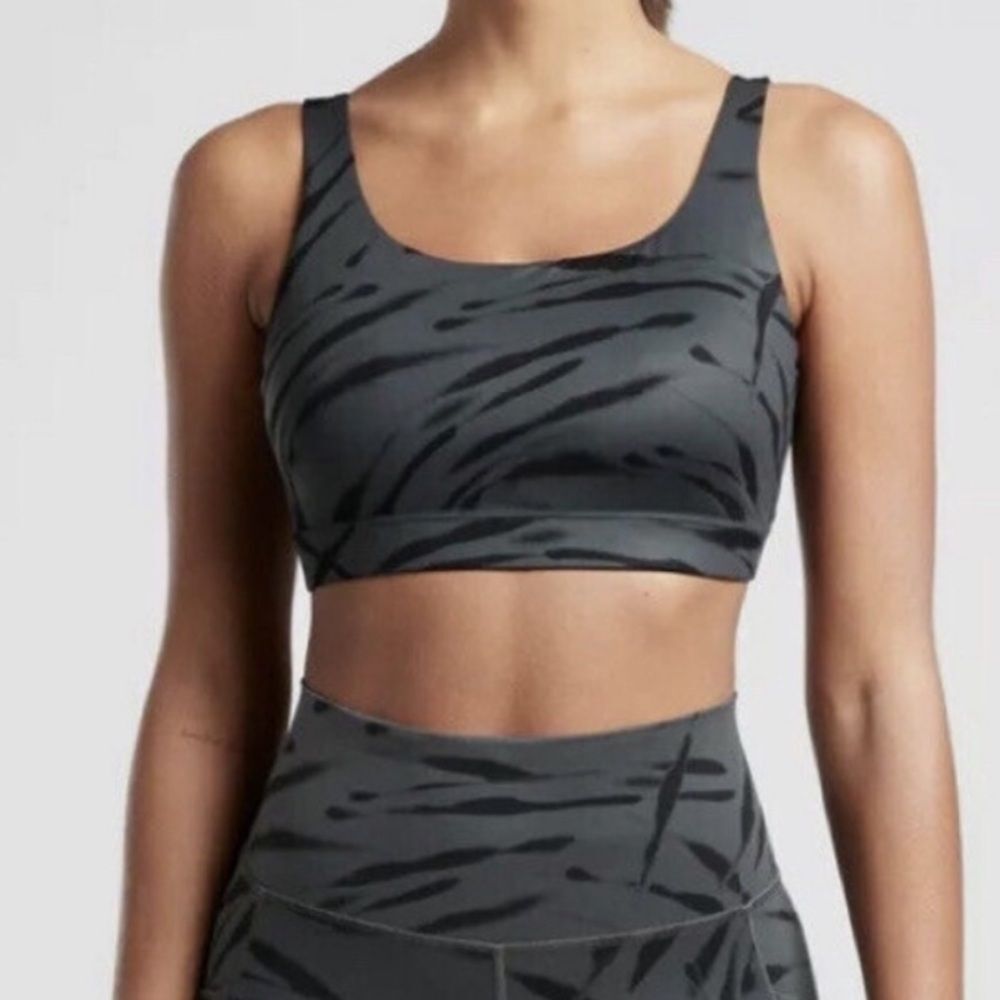 Athleta Small Tiger Print Sports Bra Gray